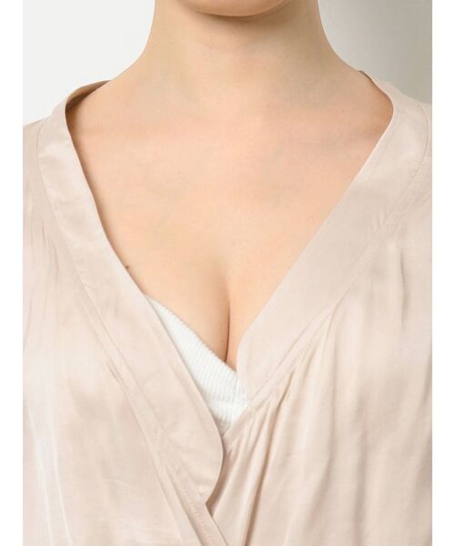 GYDA（ジェイダ）の「ルーズカシュクールシャツ（シャツ/ブラウス・レディース・ブラック/ベージュ・FREE）」の15枚目の写真