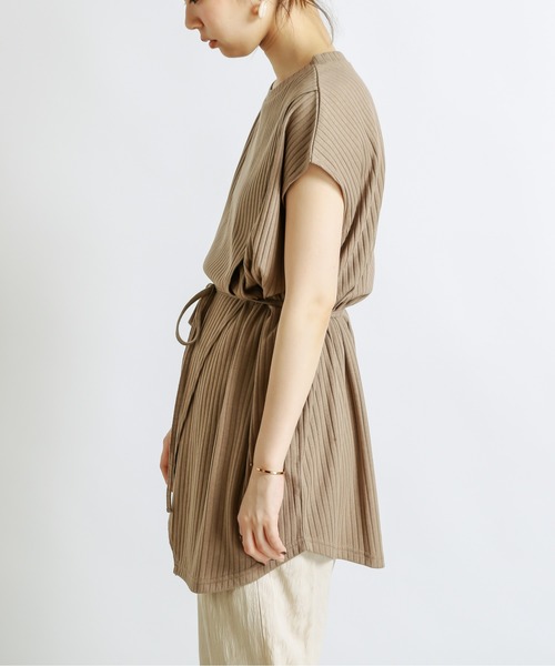 natural couture(ナチュラルクチュール)の「防油加工リブカットソーラップチュニック(Tシャツ/カットソー・レディース・ブラック/ブラウン/ライトベージュ/レンガ・FREE)」の19枚目の写真