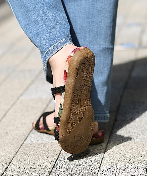 チチカカ（チチカカ）の「ジャカートインソールロープサンダル（サンダル・レディース・ホワイト/ブラック/レッド・MEDIUM/LARGE）」の14枚目の写真