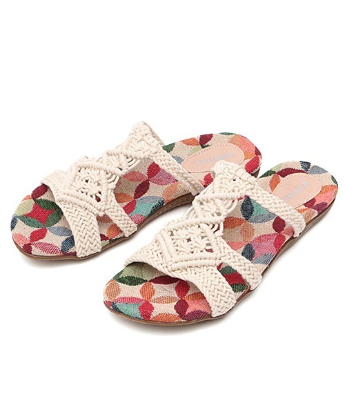 チチカカ（チチカカ）の「ジャカートインソールロープサンダル（サンダル・レディース・ホワイト/ブラック/レッド・MEDIUM/LARGE）」の15枚目の写真