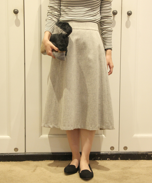 UNITED ARROWS(ユナイテッドアローズ)の「UAW W/N フレアスカート◆(スカート・レディース・ブラック/ライトグレー/オリーブ・38/36)」の1枚目の写真