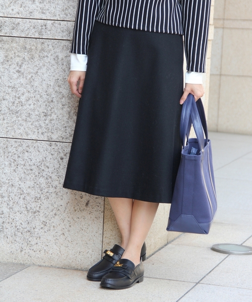 UNITED ARROWS(ユナイテッドアローズ)の「UAW W/N フレアスカート◆(スカート・レディース・ブラック/ライトグレー/オリーブ・38/36)」の2枚目の写真