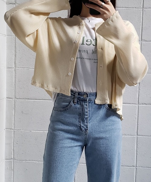 me+em select(ミームセレクト)の「カーブスリーブプリーツカーディガン(カーディガン/ボレロ・レディース・ブラック/アイボリー・FREE)」の22枚目の写真