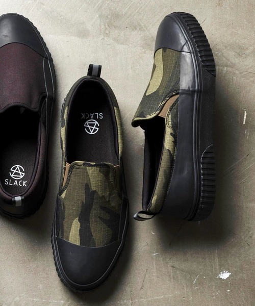 And A（アンドエー）の「SLACK スラック / LEPOT レポット レインシューズスリッポン ノータッチシューズ / SL1982（スリッポン・メンズ・ブラック×ブラック/ネイビー/カモフラージュ・26.5cm/27cm/27.5cm/28cm/28.5cm/23cm/23.5cm/24cm/24.5cm/25cm/25.5cm/26cm）」の3枚目の写真