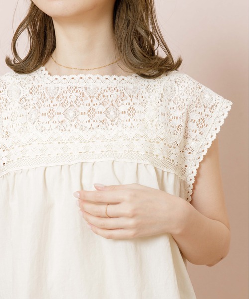 flower（フラワー）の「シャインレースブラウス（シャツ/ブラウス・レディース・ベージュ/アイボリー・FREE）」の10枚目の写真
