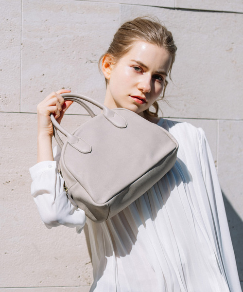 perche（ペルケ）の「ペルケ perche / 牛革ハーフムーン2wayボストン  