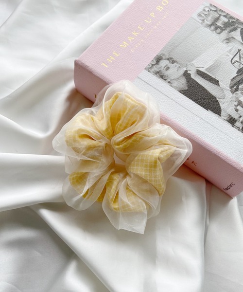 Loueme（ルエム）の「オーガンジー×ギンガムチェックシュシュ（シュシュ・レディース・ピンク/イエロー/ブルー・FREE）」の3枚目の写真
