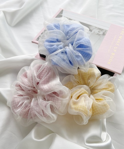 Loueme（ルエム）の「オーガンジー×ギンガムチェックシュシュ（シュシュ・レディース・ピンク/イエロー/ブルー・FREE）」の7枚目の写真