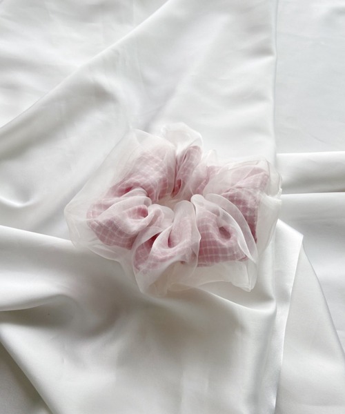 Loueme（ルエム）の「オーガンジー×ギンガムチェックシュシュ（シュシュ・レディース・ピンク/イエロー/ブルー・FREE）」の12枚目の写真