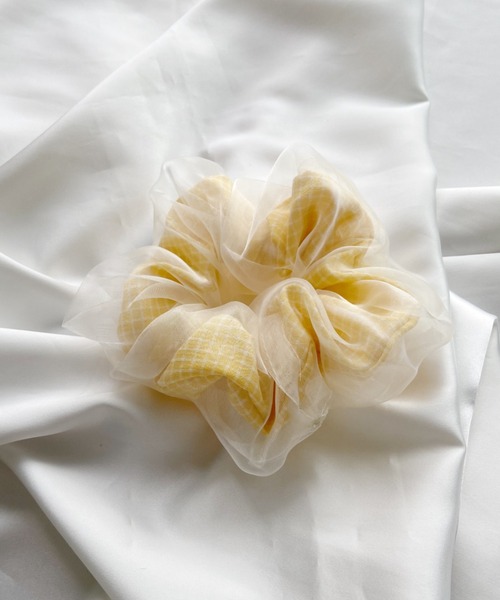 Loueme（ルエム）の「オーガンジー×ギンガムチェックシュシュ（シュシュ・レディース・ピンク/イエロー/ブルー・FREE）」の8枚目の写真