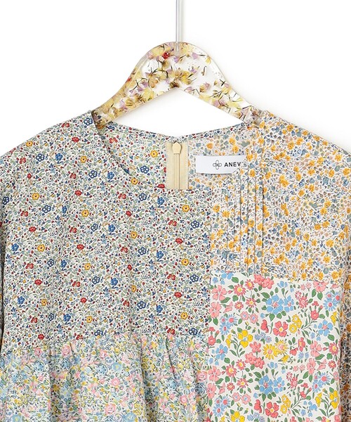 ANEVER（アンエバー）の「【VERONICA】LIBERTY x ANEVER FLOWER パッチワーク ブラウス（シャツ/ブラウス・レディース・ネイビー系/イエロー系・38）」の8枚目の写真