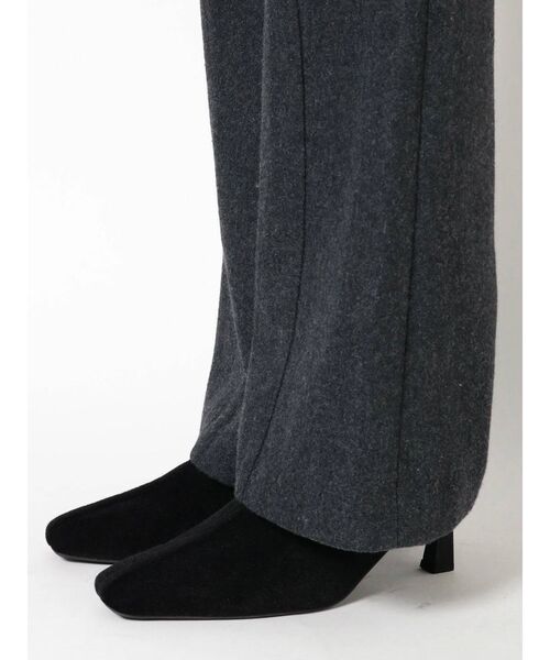 EMODA（エモダ）の「ピンタックフレアパンツ（その他パンツ・レディース・グレー/マスタード/ベージュ・MEDIUM/SMALL）」の19枚目の写真