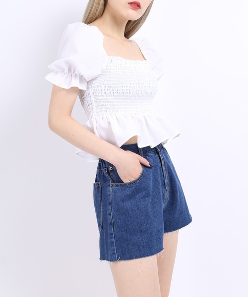 PUNYUS（プニュズ）の「シャーリングショートブラウス（シャツ/ブラウス・レディース・ホワイト/ブラック・3/1/2/4）」の3枚目の写真