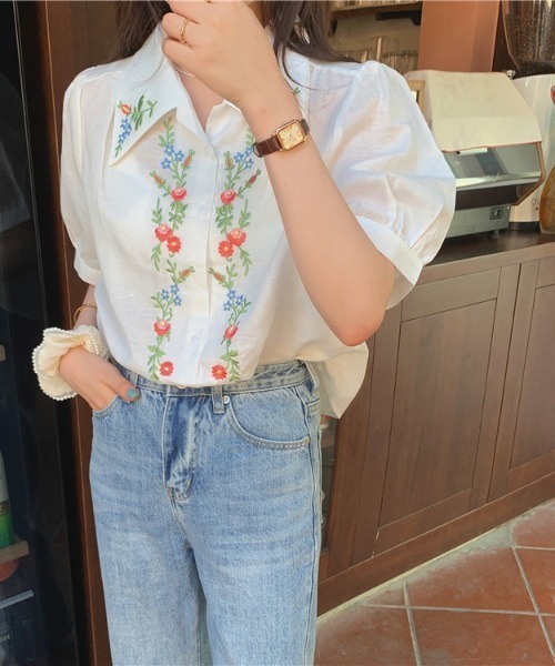 MANGROVE（マングローブ）の「フロントフラワーエンブロイダリーブラウス（シャツ/ブラウス・レディース・ホワイト/イエロー/ブルー・FREE）」の5枚目の写真