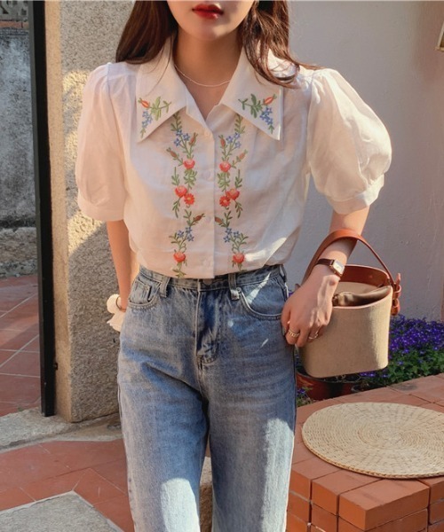 MANGROVE（マングローブ）の「フロントフラワーエンブロイダリーブラウス（シャツ/ブラウス・レディース・ホワイト/イエロー/ブルー・FREE）」の7枚目の写真