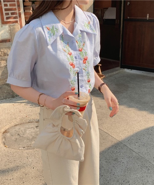 MANGROVE（マングローブ）の「フロントフラワーエンブロイダリーブラウス（シャツ/ブラウス・レディース・ホワイト/イエロー/ブルー・FREE）」の14枚目の写真