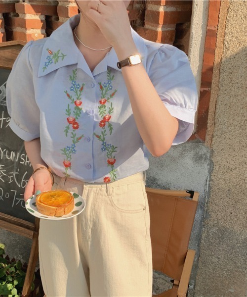 MANGROVE（マングローブ）の「フロントフラワーエンブロイダリーブラウス（シャツ/ブラウス・レディース・ホワイト/イエロー/ブルー・FREE）」の15枚目の写真