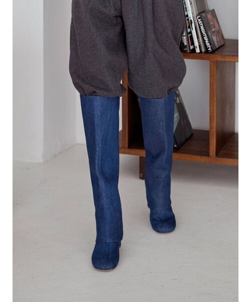 Ungrid(アングリッド)の「デニムショートブーツ(ブーツ・レディース・ブルー/ライトブルー/インディゴブルー・S/M/L)」の15枚目の写真