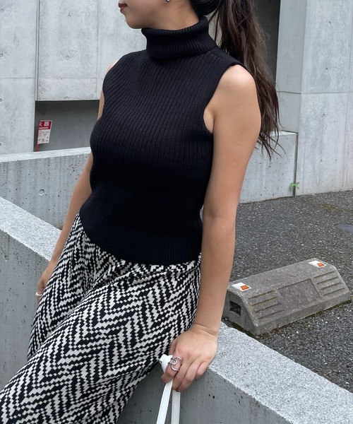 SPIRALGIRL（スパイラルガール）の「ノースリーブタートルネックニット（ニット/セーター・レディース・ブラック/ブラウン・FREE）」の7枚目の写真