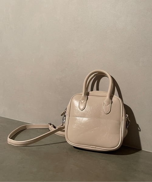 SpRay(スプレイ)の「スクエア2WAYショルダーバッグ(ショルダーバッグ・レディース・ブラック/ダークグリーン/ボルドー/ライトベージュ・FREE)」の3枚目の写真