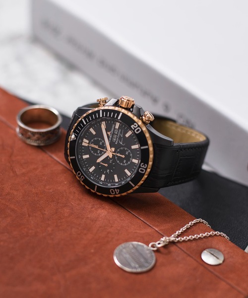 JACQUES LEMANS(ジャック ルマン)の「【JACQUES LEMANS】JAL11-1787-1/ケビンコスナー クロノ PG カワ 42mm 10ATM(アナログ腕時計・メンズ・ブラック・FREE)」の1枚目の写真