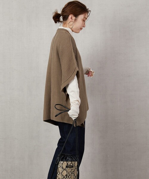 FREAK'S STORE（フリークスストア）の「▽【WEB限定】ビッグポンチョニットベスト（ベスト・レディース・ナチュラル/ブラック/ベージュ/ブルー・ﾌﾘ-）」の17枚目の写真