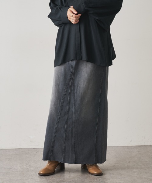 Omekashi（オメカシ）の「デニムリメイクスカート（デニムスカート・レディース・ネイビー/ブラック・38/36）」の2枚目の写真