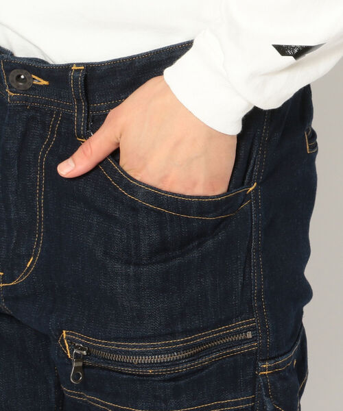 AVIREX（アヴィレックス）の「【直営店限定】ストレッチ デニム パンツ / STRETCH DENIM PANTS / アヴィレックス / AVIREX（デニムパンツ・メンズ・ライトインディゴブルー/ブルー系その他/ワンウォッシュ・SMALL/MEDIUM/LARGE/X-LARGE/XX-LARGE）」の7枚目の写真