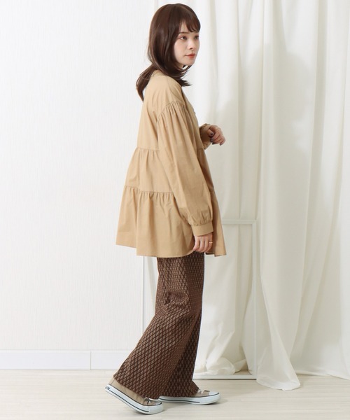 libelle more（リベル モア）の「2WAYティアードシャツブラウス（シャツ/ブラウス・レディース・オフホワイト/ライトグレー/ベージュ・M/L）」の9枚目の写真