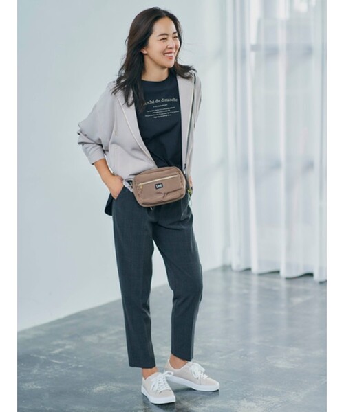 SHOO・LA・RUE(シューラルー)の「◆フェイクレザーシンプルスニーカー(スニーカー・レディース・オフホワイト/ブラック/サンドベージュ/ベージュ系7・25/30/35/40/45)」の16枚目の写真