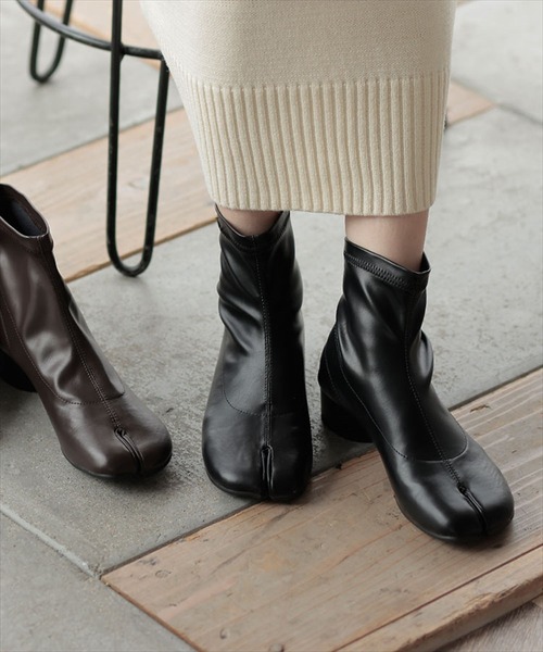 DONOBAN（ドノバン）の「足袋ショートブーツ（ブーツ・レディース・ブラック/ブラウン/アイボリー・24.5cm/22.5cm/23.5cm）」の5枚目の写真