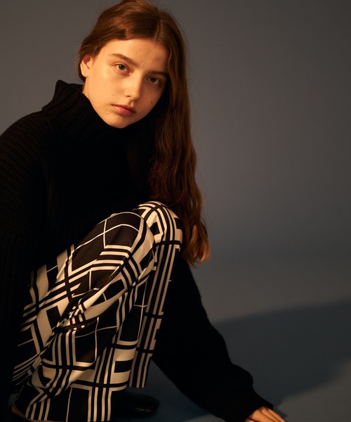 UP START（アップスタート）の「ASSORT PATTERN RELAX PANTS/総柄リラックスパンツ/GRADATION ZEEBRA/GEOMETRIC（その他パンツ・メンズ・ブラック/オフホワイト/ネイビー・LARGE/MEDIUM）」の18枚目の写真