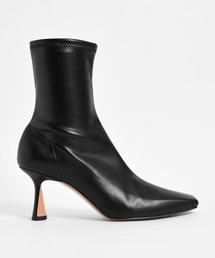 CHARLES & KEITH | スカルプチャーヒール アンクルブーツ / Sculptural Heel Ankle Boots(ブーツ)