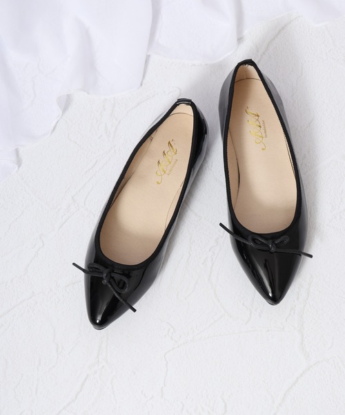 AAA+Feminine（サンエープラスフェミニン）の「AAA+Feminine ポインテッドトゥフラットバレエパンプス（バレエシューズ・レディース・ベージュ/ブラック系その他2/ブラック/ブラック系その他・3L/SS/L/S/LL/M）」の2枚目の写真