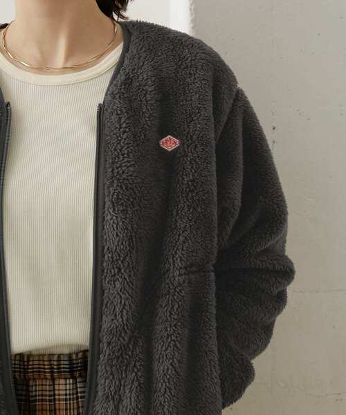 DANTON（ダントン）の「DANTON　HIGH PILE ZIP V-NECK JACKET（その他アウター・レディース・ライトカーキ/ブラック/チャコールグレー/ネイビー/ピンクベージュ・36）」の3枚目の写真