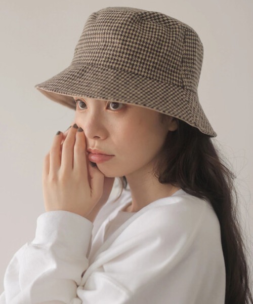 Green Parks(グリーンパークス)の「・チェックリバーシブルハット*(ハット・レディース・ブラウン/ブラック/グレー・FREE)」の3枚目の写真