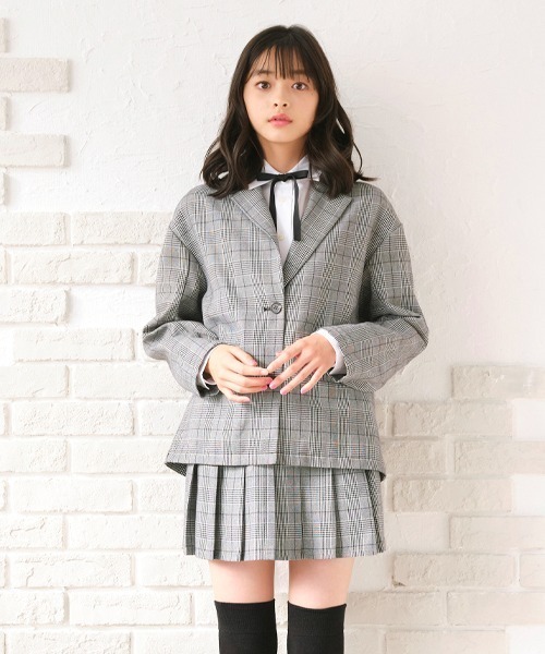 by LOVEiT(バイラビット)の「ジャケット(テーラードジャケット・キッズ・エメラルド/マルチ/ブラック・160cm/150cm/140cm/130cm)」の3枚目の写真