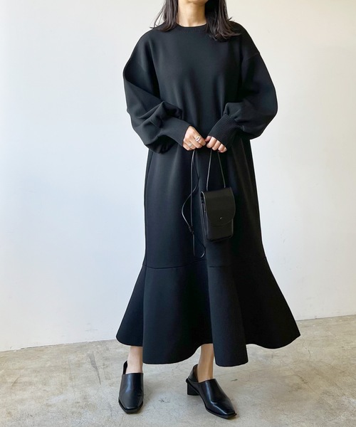 LIAN（リアン）の「マーメイドニットワンピース（ワンピース・レディース・アイボリー/ブラック/グレイッシュベージュ/ブラウン・FREE）」の6枚目の写真