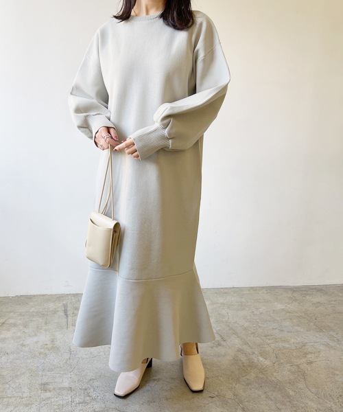 LIAN（リアン）の「マーメイドニットワンピース（ワンピース・レディース・アイボリー/ブラック/グレイッシュベージュ/ブラウン・FREE）」の12枚目の写真