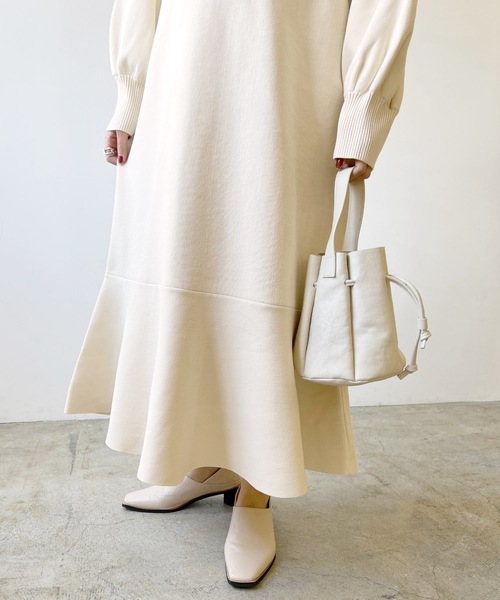 LIAN（リアン）の「マーメイドニットワンピース（ワンピース・レディース・アイボリー/ブラック/グレイッシュベージュ/ブラウン・FREE）」の20枚目の写真