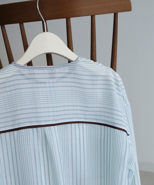 CLEIO（クレイオ）の「【CLEIO】シアーストライプクルーネックシャツ（シャツ/ブラウス・レディース・ライトグリーン/ラベンダー・FREE）」の5枚目の写真