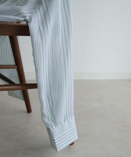 CLEIO（クレイオ）の「【CLEIO】シアーストライプクルーネックシャツ（シャツ/ブラウス・レディース・ライトグリーン/ラベンダー・FREE）」の7枚目の写真