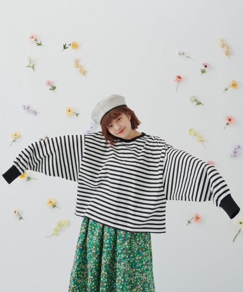 MERLOT（メルロー）の「たっぷり袖ボーダーロンT（Tシャツ/カットソー・レディース・ブラック/ネイビー/レッド・FREE）」の13枚目の写真