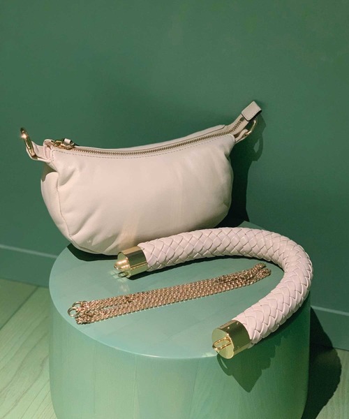 ASH(アッシュ)の「【TRISH】2WAYハンドバッグ(ハンドバッグ・レディース・ベージュ/アイボリー/ブラック・ONE SIZE)」の7枚目の写真