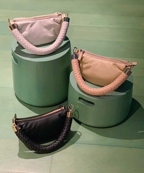 ASH(アッシュ)の「【TRISH】2WAYハンドバッグ(ハンドバッグ・レディース・ベージュ/アイボリー/ブラック・ONE SIZE)」の10枚目の写真