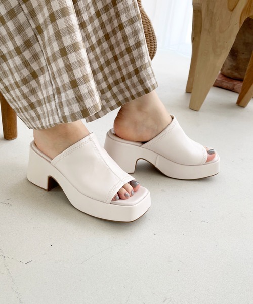 ORiental TRaffic（オリエンタルトラフィック）の「バルキーヒールミュールサンダル/21213（サンダル・レディース・ブラック/グリーン/ホワイト・S/M/L/LL/3L/SS）」の10枚目の写真