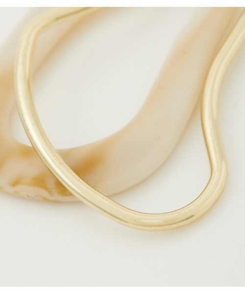 AZUL by moussy(アズールバイマウジー)の「MATTEMARBLE×METALHOOPEARRINGS(ピアス(両耳用)・レディース・グリーン系その他/ホワイト系その他・FREE)」の6枚目の写真