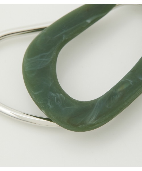 AZUL by moussy(アズールバイマウジー)の「MATTEMARBLE×METALHOOPEARRINGS(ピアス(両耳用)・レディース・グリーン系その他/ホワイト系その他・FREE)」の10枚目の写真