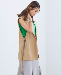 ノースリーブジャケット