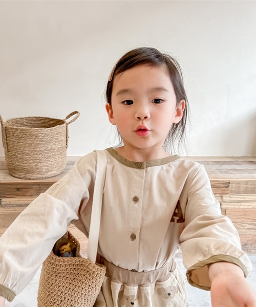 aimoha(アイモハ)の「aimoha-KIDS- 配色パイピング前開きトップス(シャツ/ブラウス・キッズ・ライトベージュ/ベージュ・90/100/80/110/130/120)」の18枚目の写真